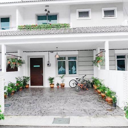 Comfy Sofy 21- Backyard Garden- Night Market Area Cameron Highlands Exterior foto